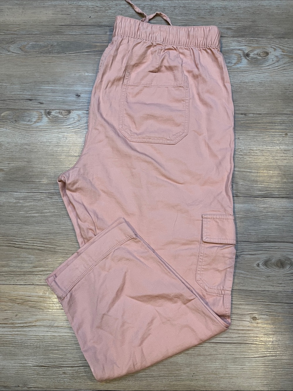 GAP Women's Cropped Cargo Pants - Dusty Pink